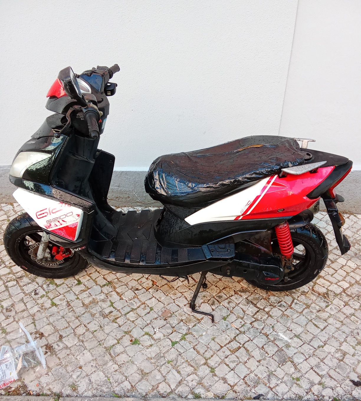 Boas vendo ou troco scooter 50cc
