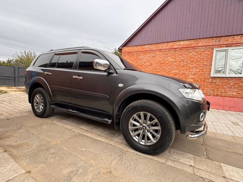 Продам Mitsubishi Pajero Sport 2011