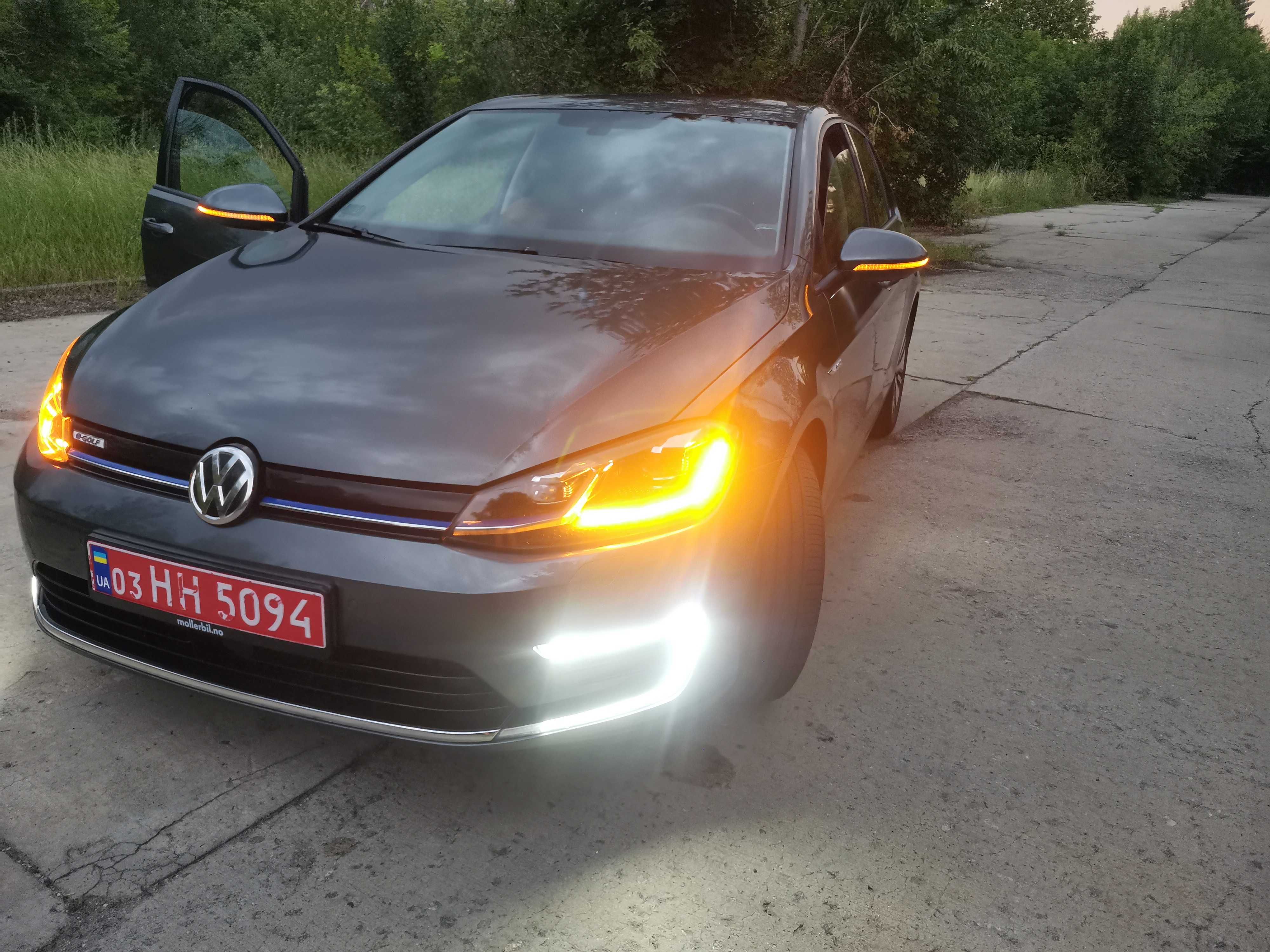 Volkswagen E-Golf  батарея 35.8 Квт, рік випуску: 2019, Не фарбований