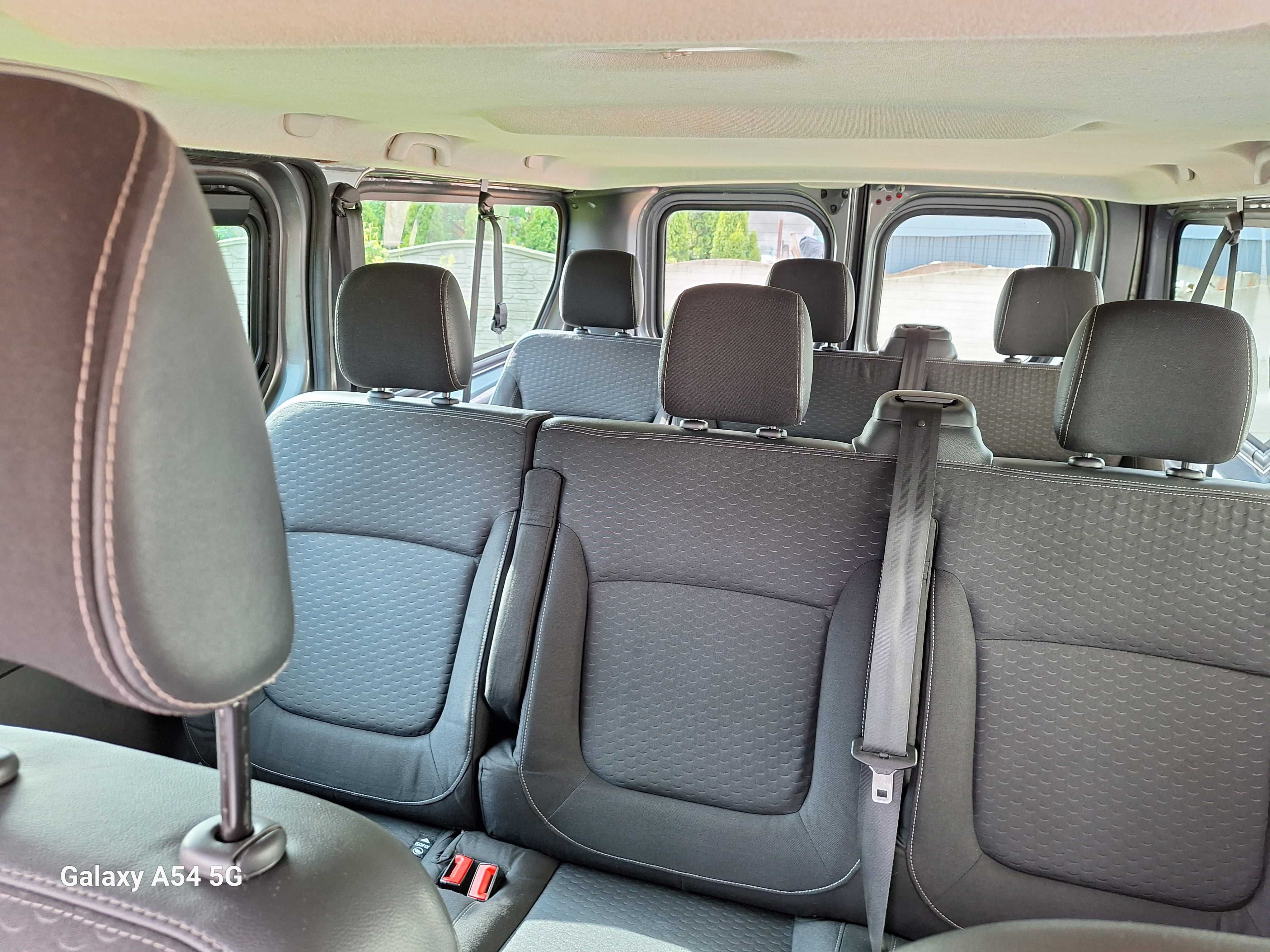 Opel Vivaro 1.6 CDTI | 9-osobowy | Hak | REJ. 2019,03