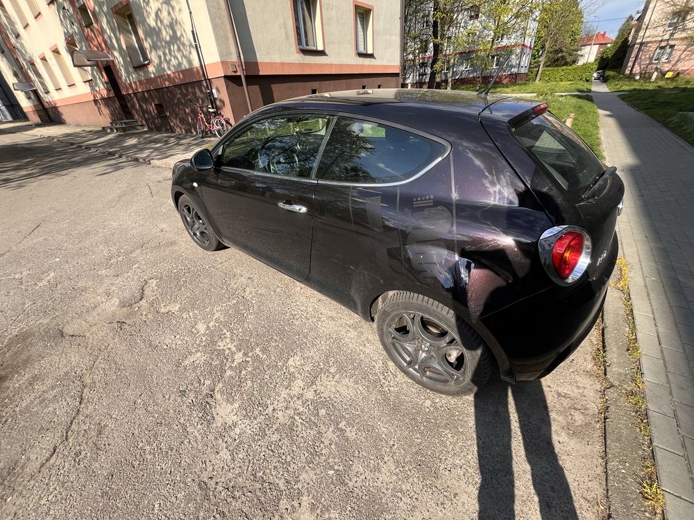 Alfa Romeo Mito 2010 benzyna