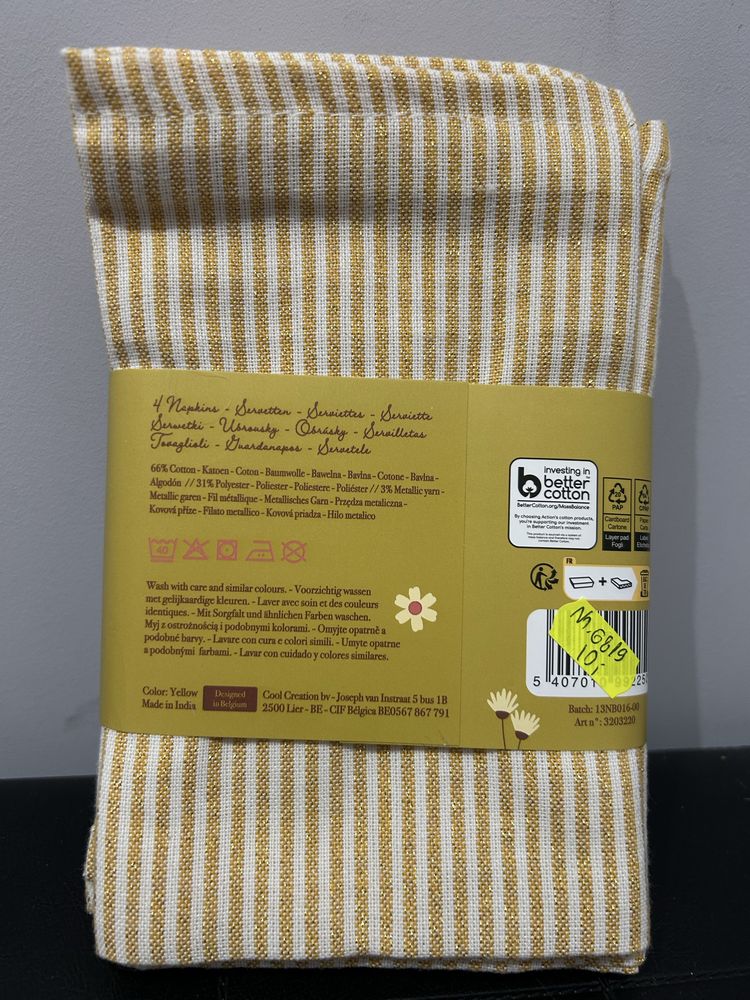 Serwetki materiałowe, obiadowe złote 4 szt nr.6819