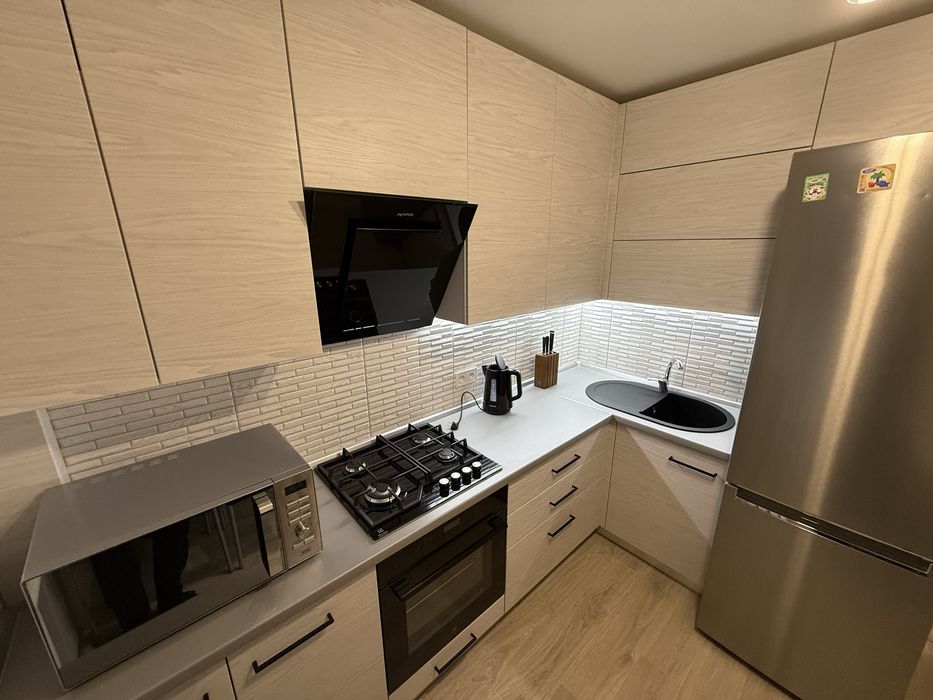 Однокомнатная квартира с ремонтом на Сухом Фонтане.