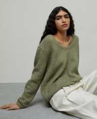 Sweterek luźny H&M na wiosnę kolor przydymiona zieleń rozmiar M
