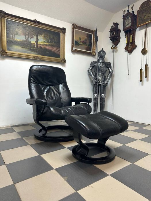 Крісло шкіряне з підставкою для ніг кресло кожа 3605