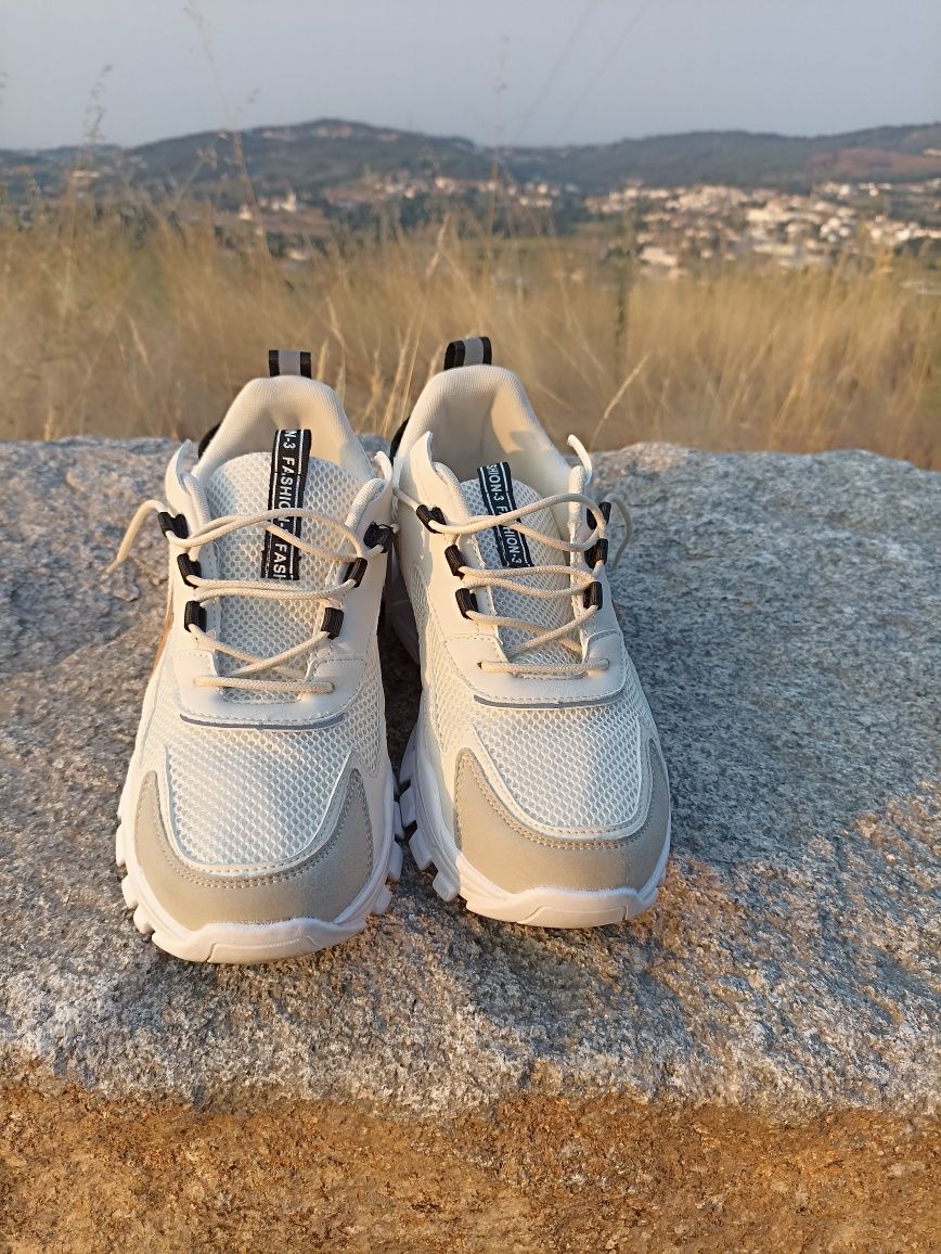 Sapatilhas branco/creme