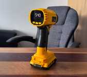 Opalarka Na Baterię DEWALT 18V Regulacja Do 550º Ekran LCD 4 Dysze