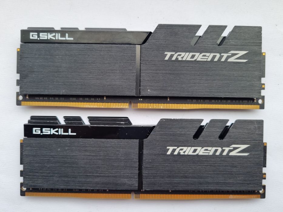 Оперативна пам'ять G.Skill Trident Z Black DDR4-3600 16Gb (Уцінка!)