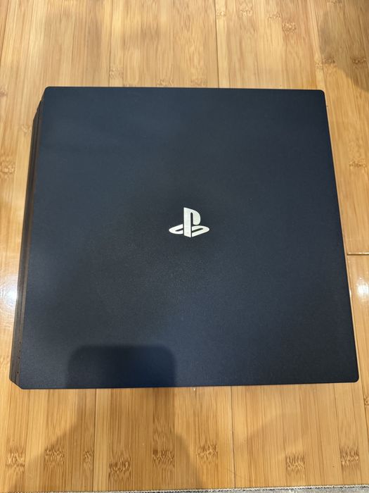 Playstarion 4pro 1tb
