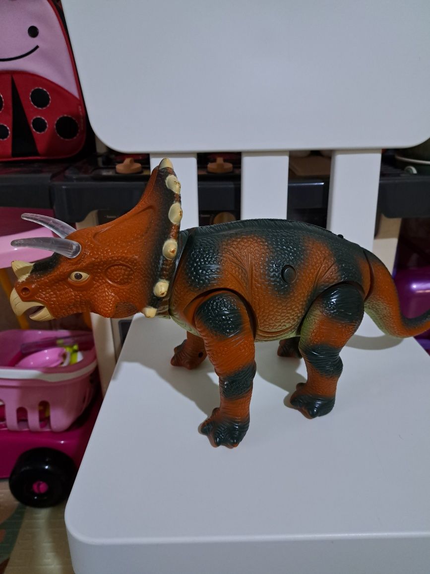 Інтерактивний динозавр великий іграшковий