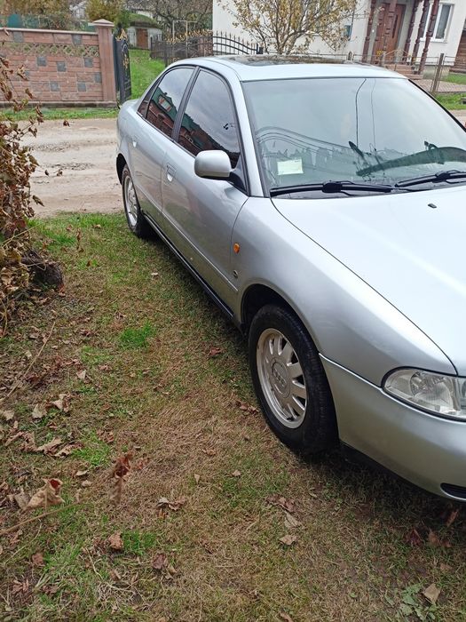Продам Ауді  А4 2000р.