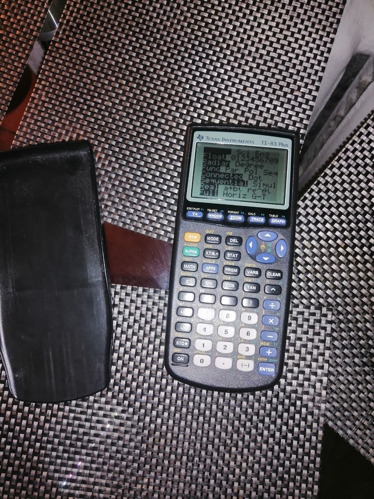 Графічний калькулятор Texas instruments ti-83 plus