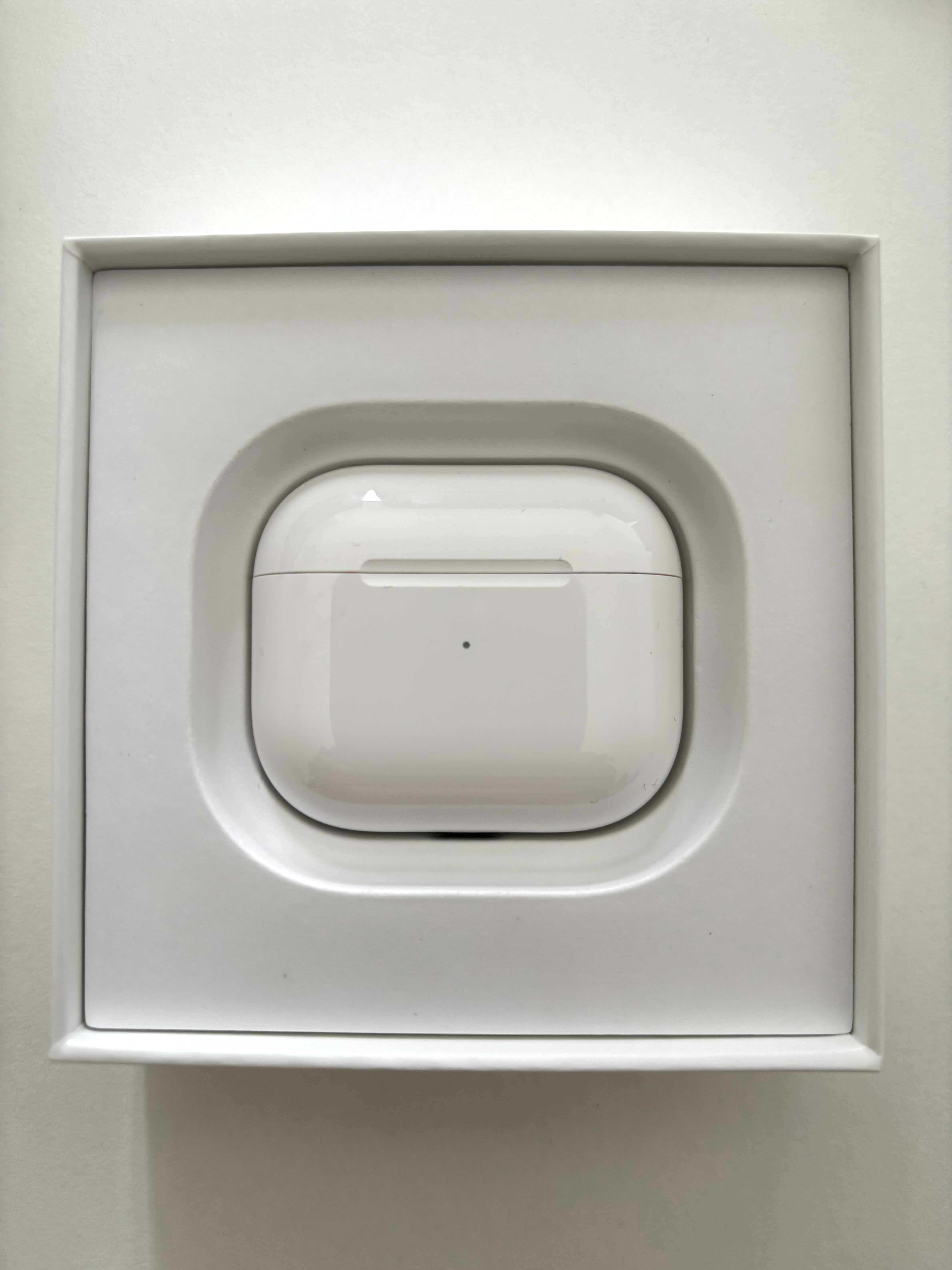 Apple AirPods 3ª Geração