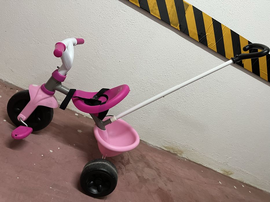 Triciclo para menina