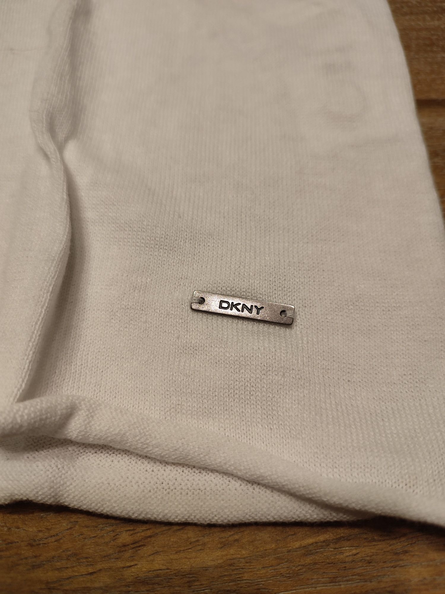 Bluzka projektantki DKNY