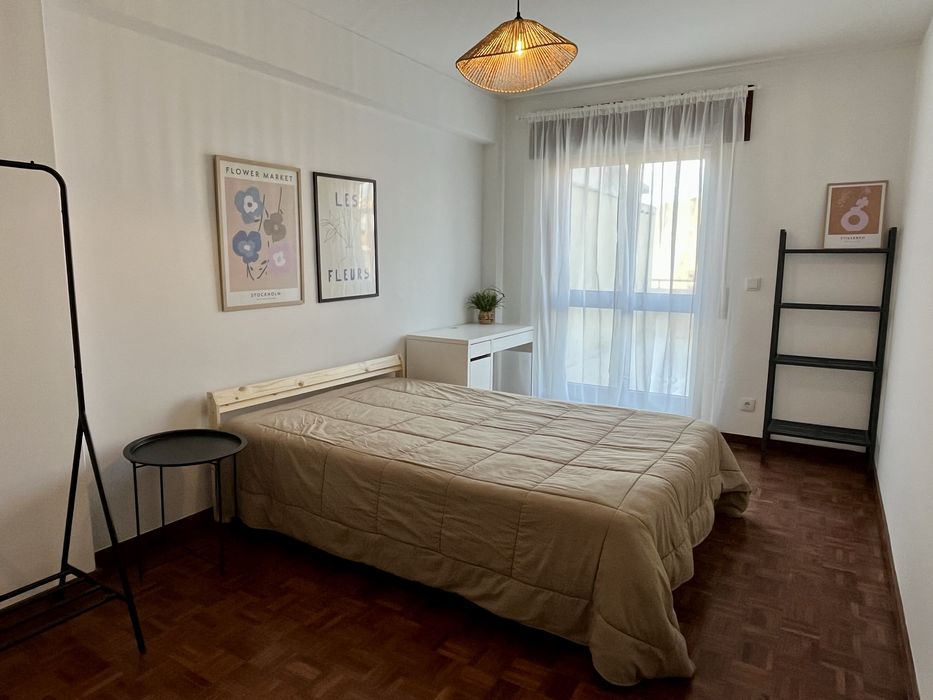 Quarto individual Porto c/ despesas incluidas