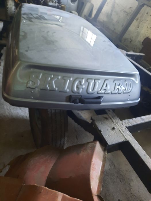 Bagaznik dachowy trumna nowy