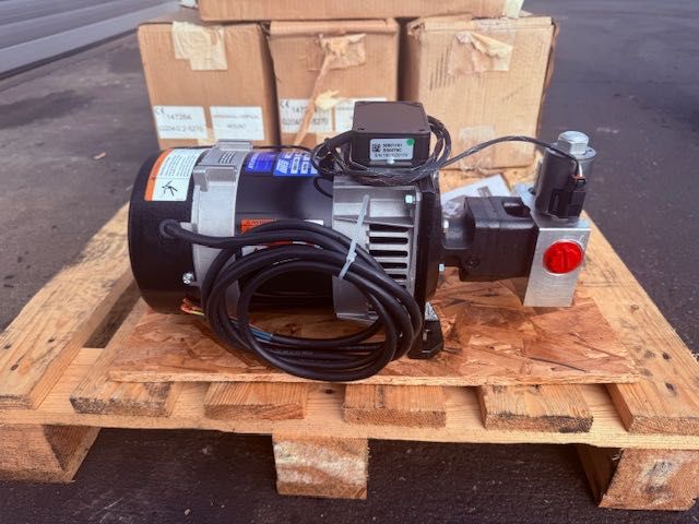 nowa prądnica hydrauliczna do podnośnika telekopowego 230 volt 3,5kva