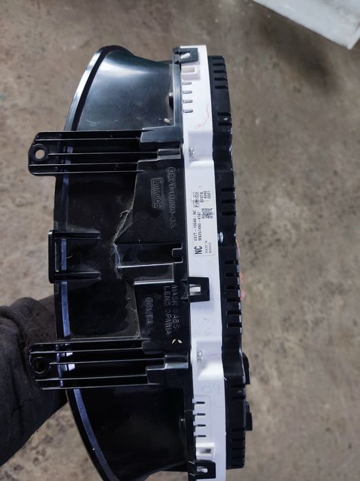 Ford fusion hybrid приборка