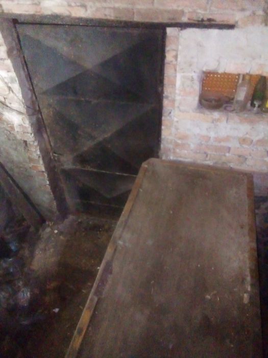 Продам гараж капитальный кооператив колос сухомлинского39((совхозная)