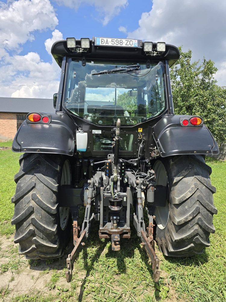 Valtra N113 Tur łyżko krokodyl