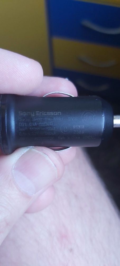 Ładowarka samochodowa Sony USB