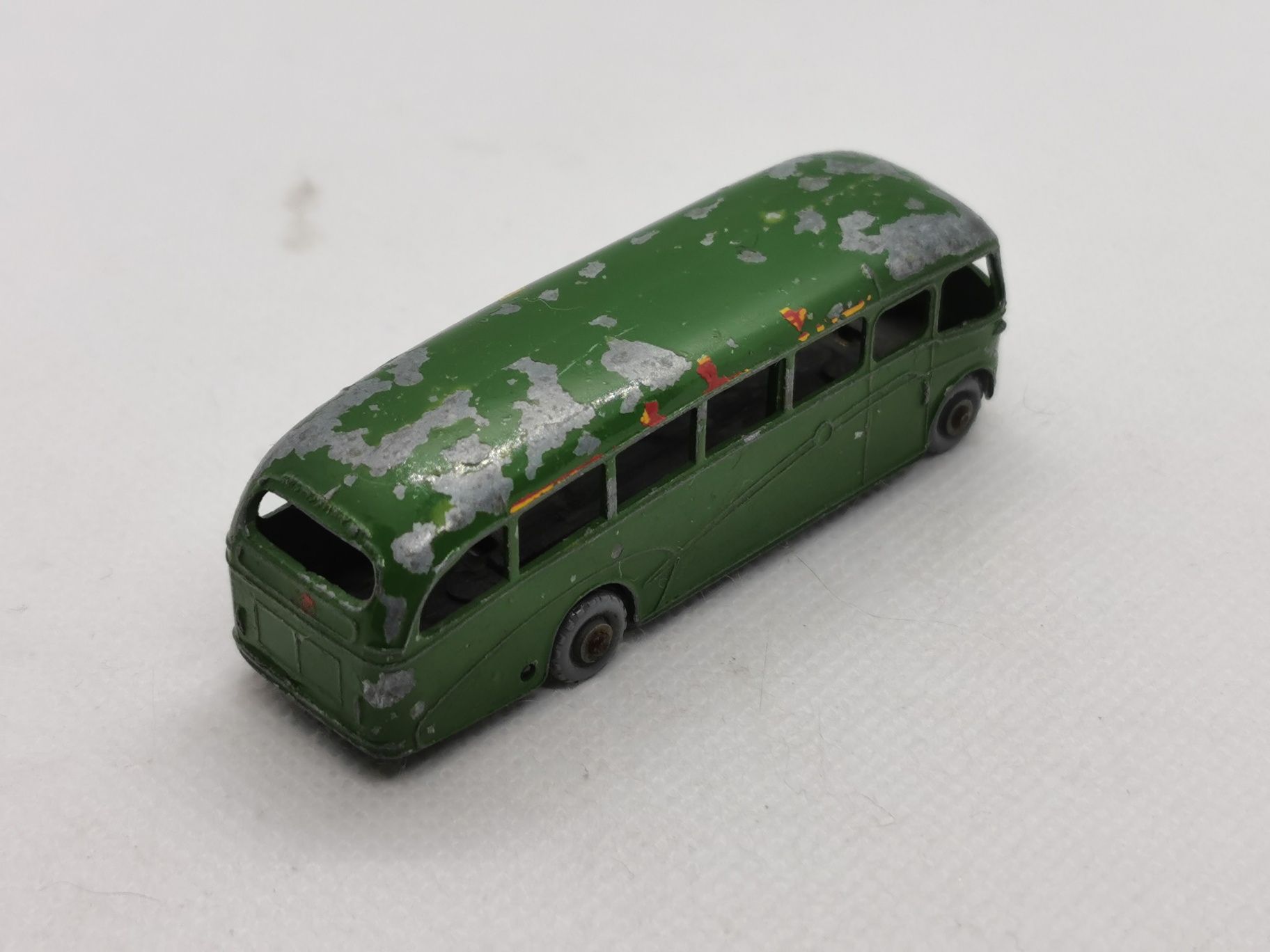 Bedford Duple Luxury Coach no. 21 Lesney Matchbox