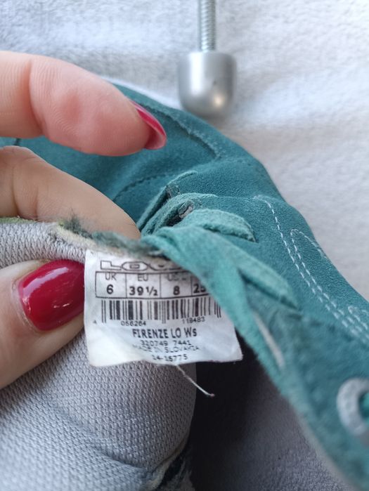 Женские кроссовки Lowa р39