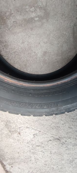 Зимова резина bridgestone blizzak 205/55/16