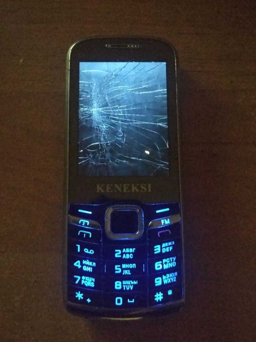 Телефон під ремонт Keneksi s9