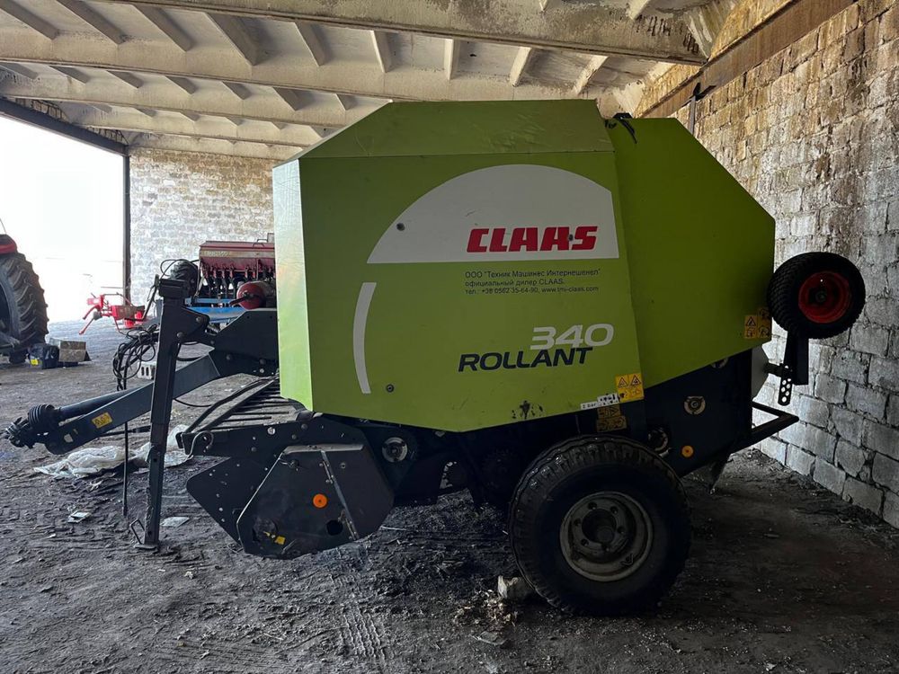 Прес підбирач CLAAS ROLLANT 340 2012