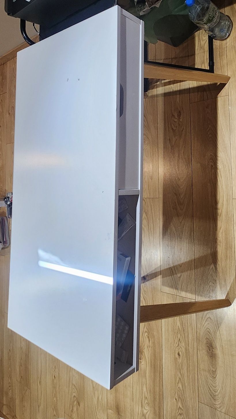 biurko jysk ikea biale do nauki komputera pracy