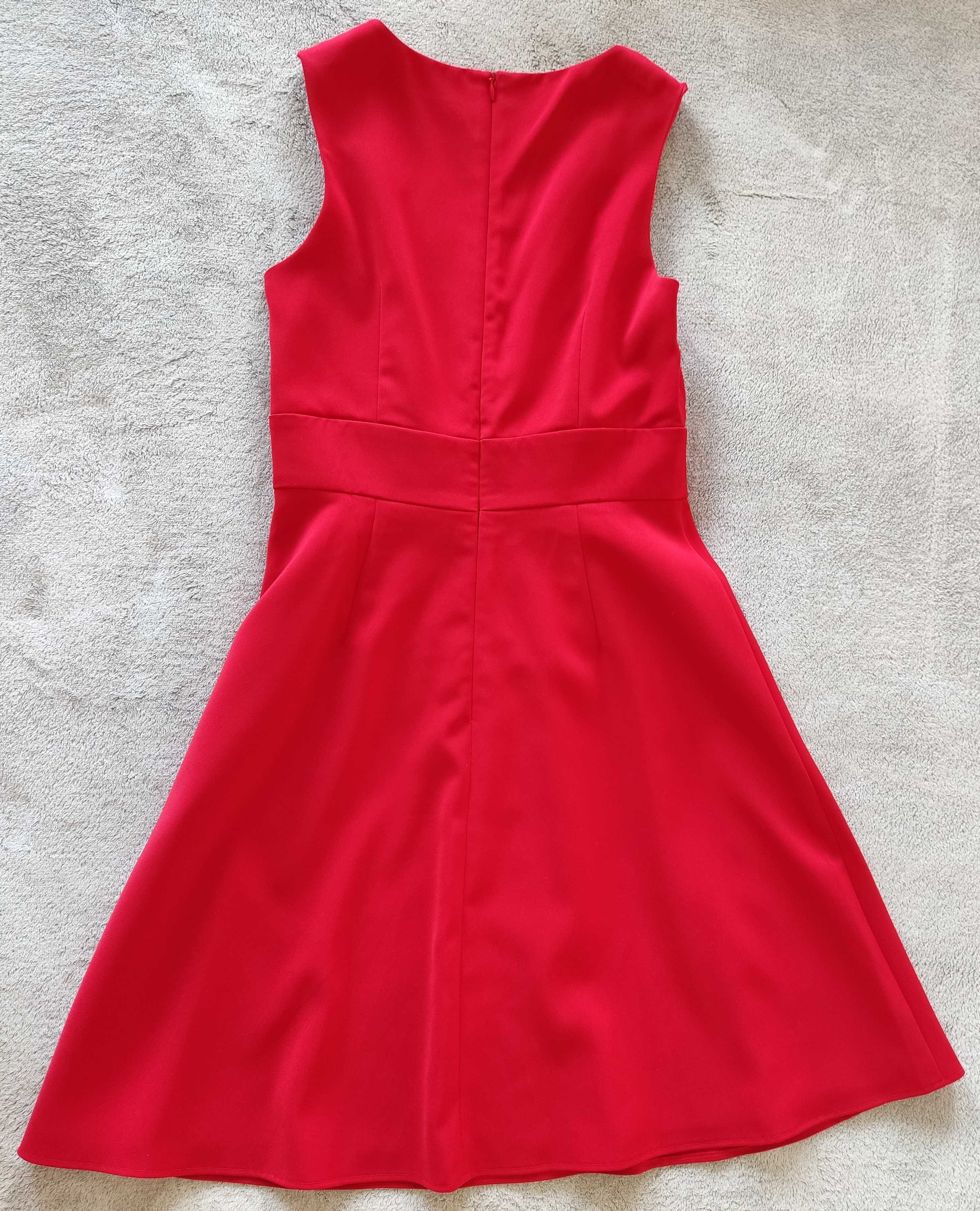 sukienka r.36 czerwona koktajlowa rozkloszowana