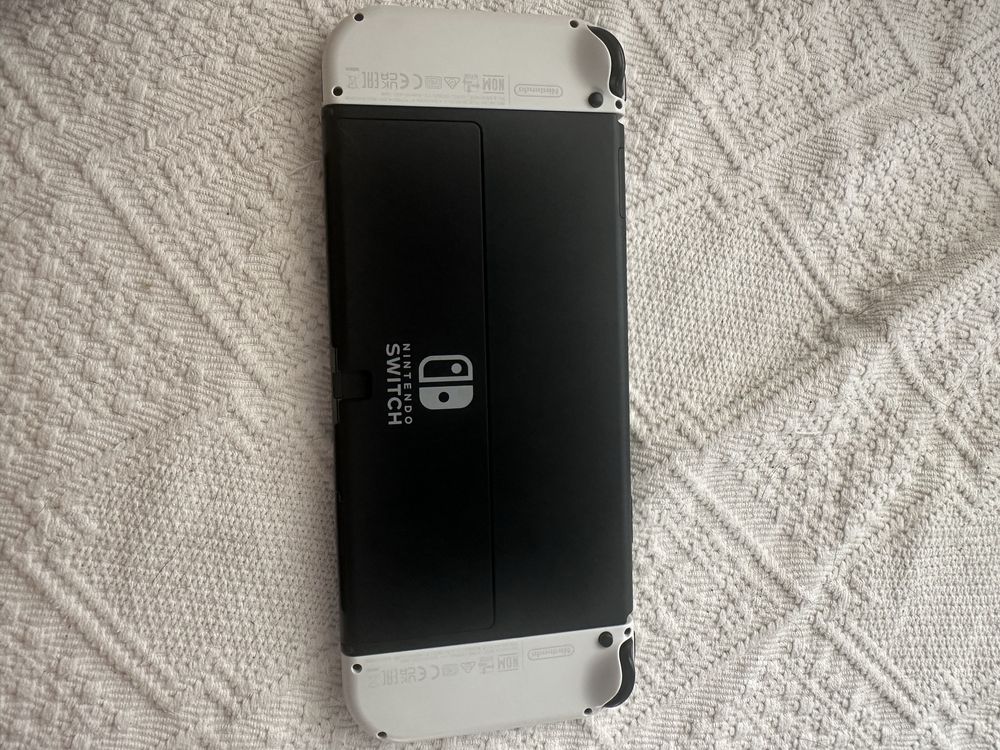 nintnedo Switch Oled desbloqueada
