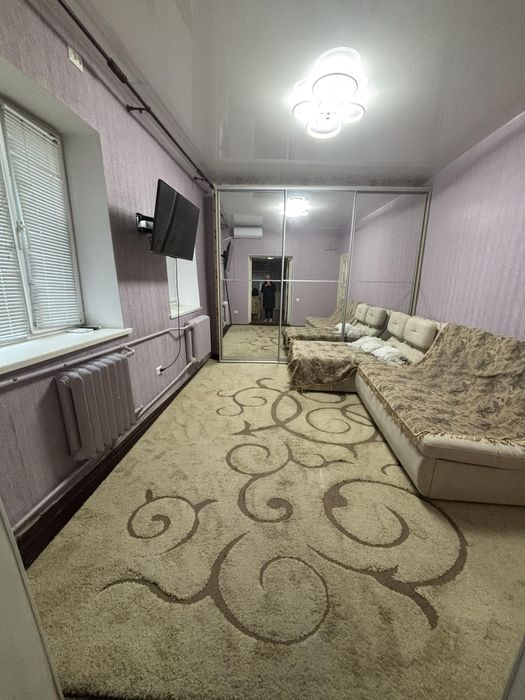 Здаю 1 кімнатну квартиру на землі