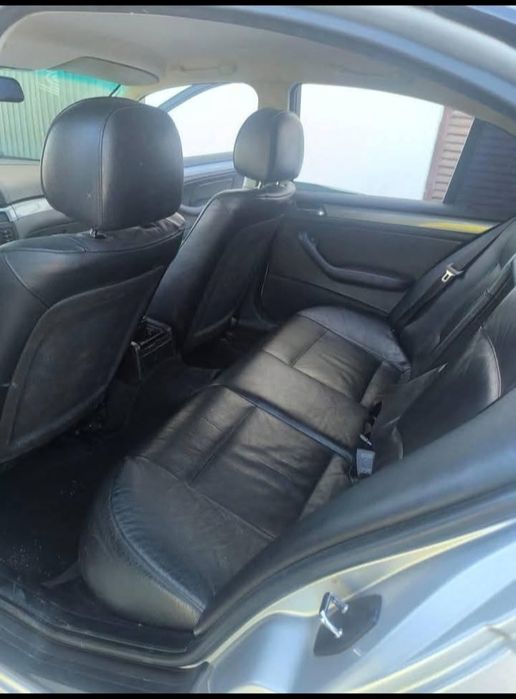 Vendo BMW 320 E46