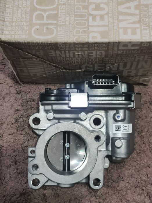 Дросельна заслонка Рено 161200428R нова оригінал