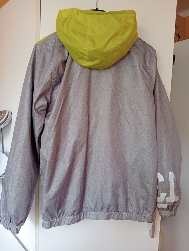 Kurtka dla chłopca wiatrówka 158 cm.