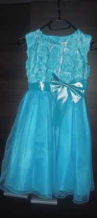 Niebieska sukienka dla dziewczynki