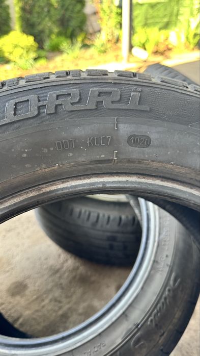 Продам літню резину 225/55 R17
