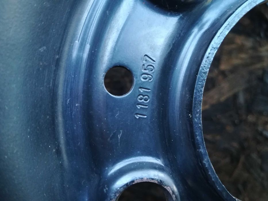 Koła zimowe BMW E36 E46 Z3  Continental 205/60/15  5x120  ET47