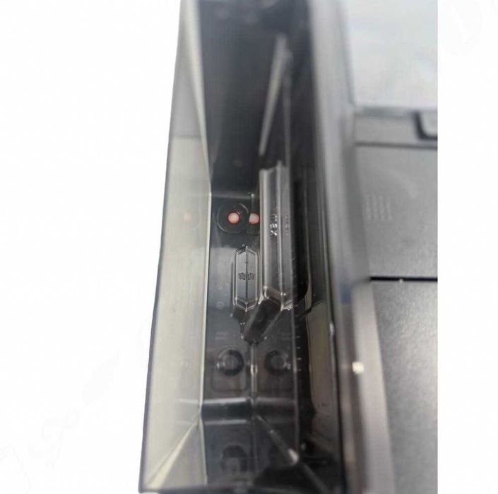 Miele / Міле Кавомашина CM 6350, автомат, сенсор, чорна