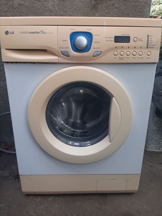 Пральна машинка  lc5кг,в гарному стані.