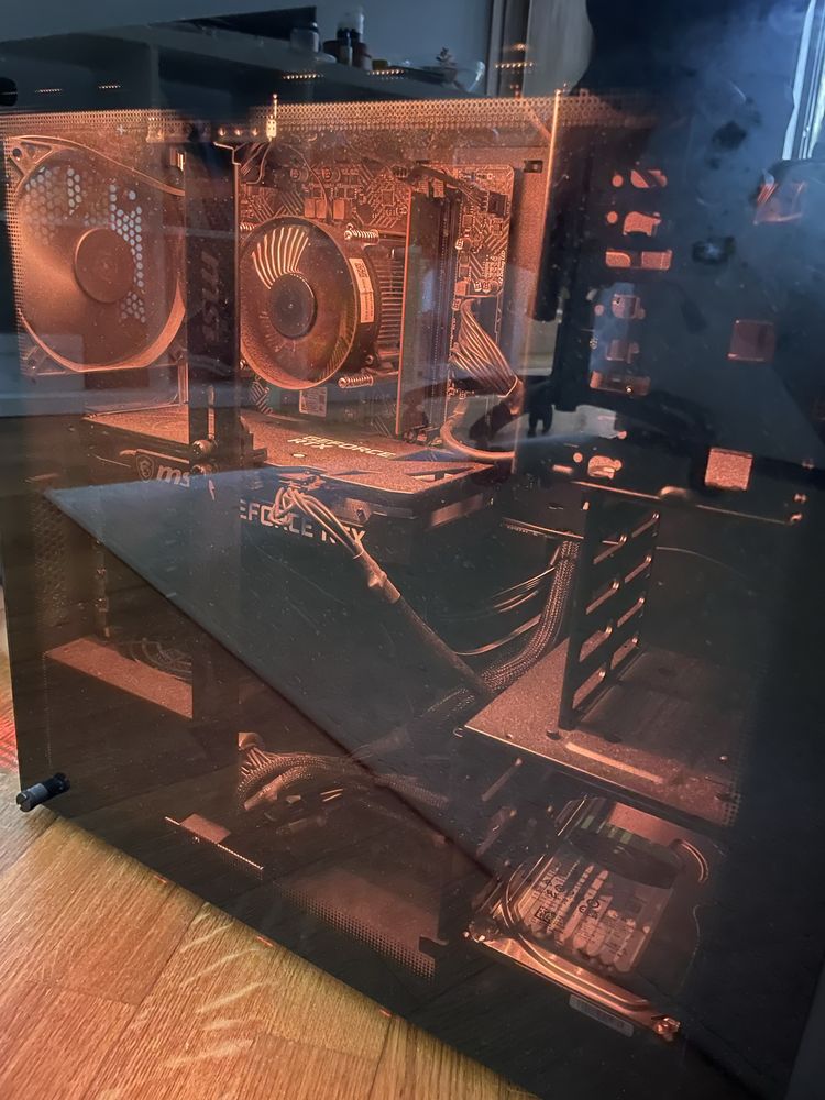 Desktop MSI MAG Codex 5