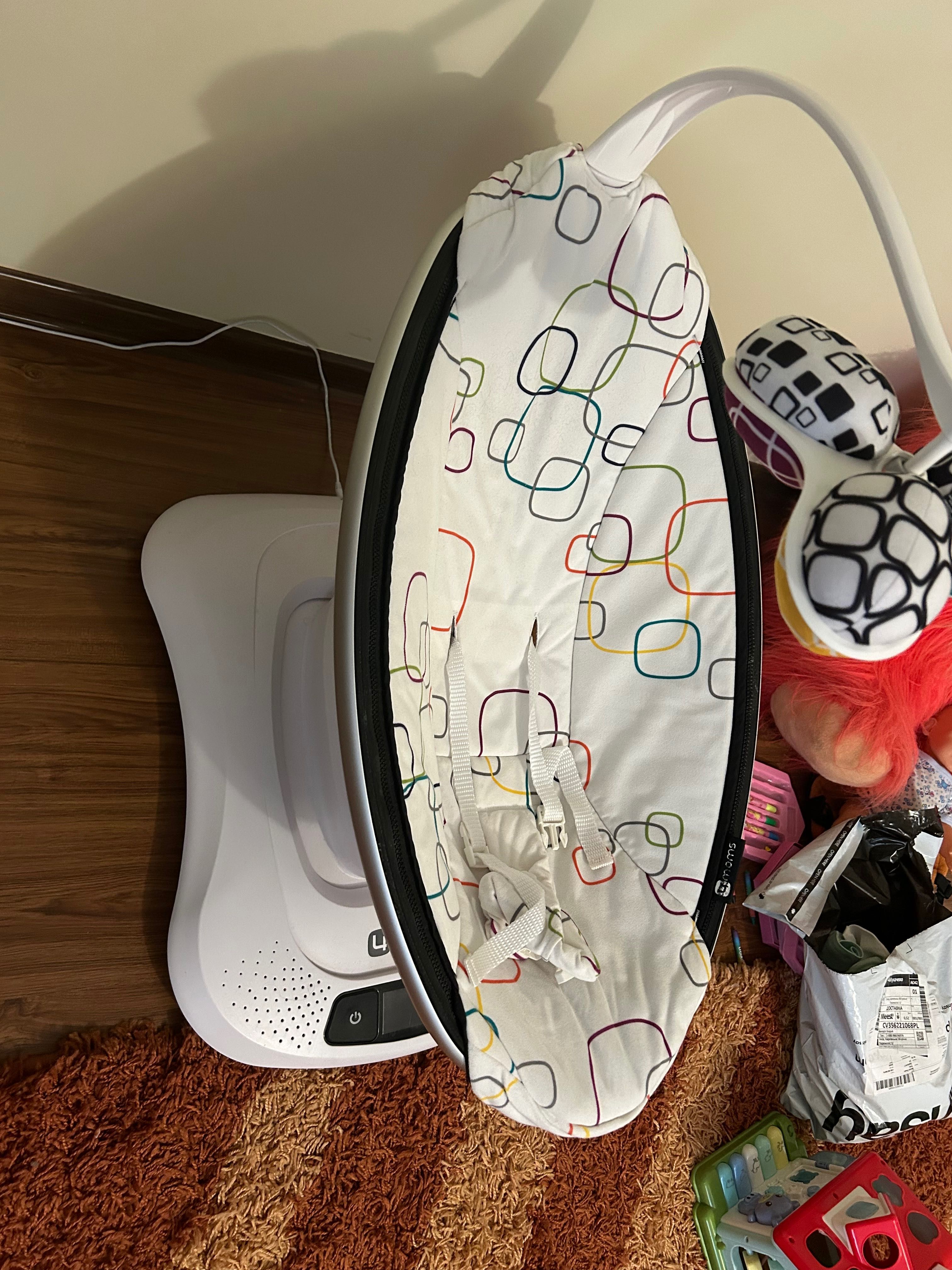 Продам крісло-гойдалку 4Moms MamaRoo (мама ру) 4.0