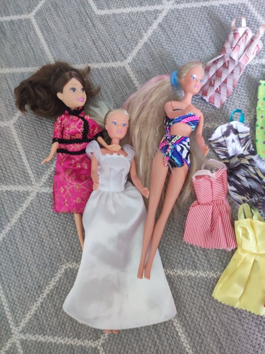 3 lalki Barbie i ubranka