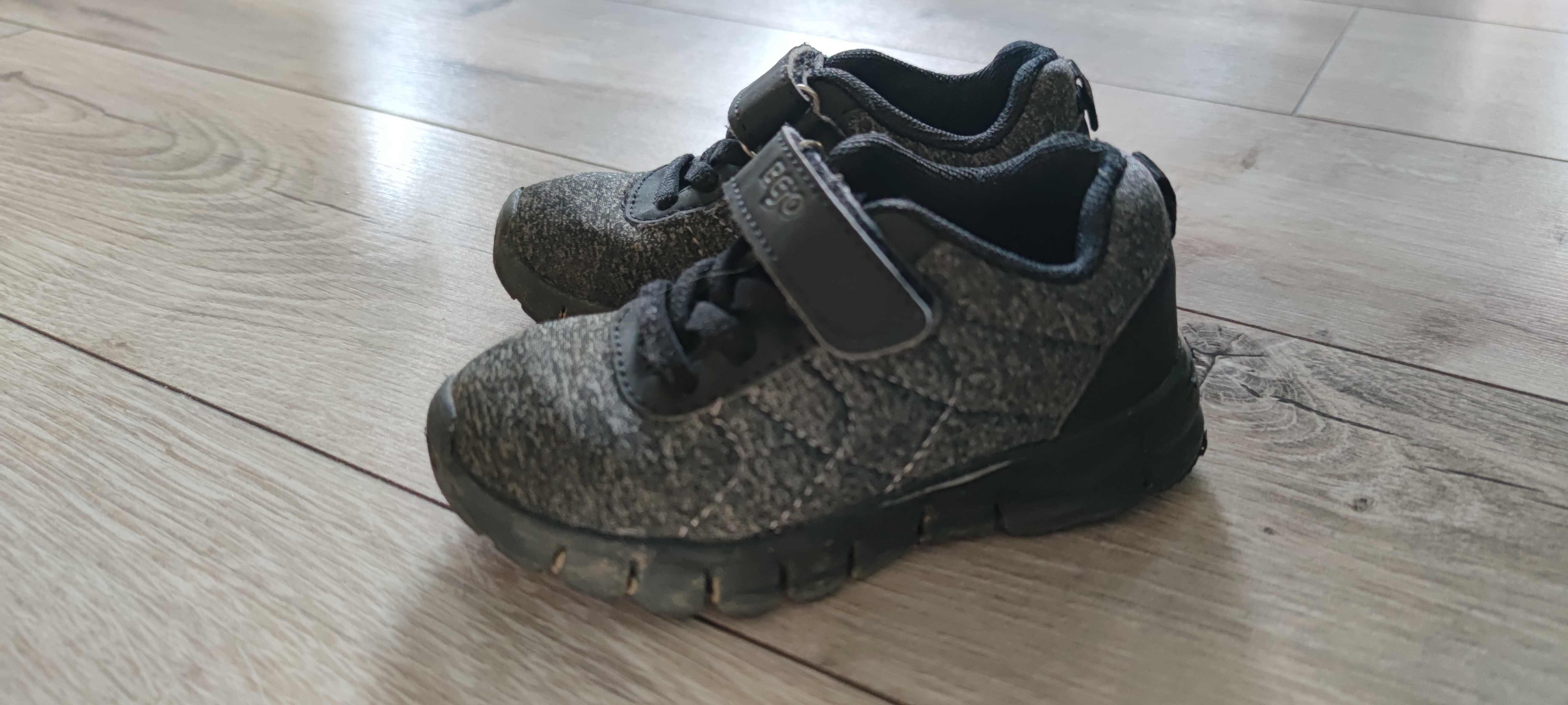 Czarne adidasy BEjO 23