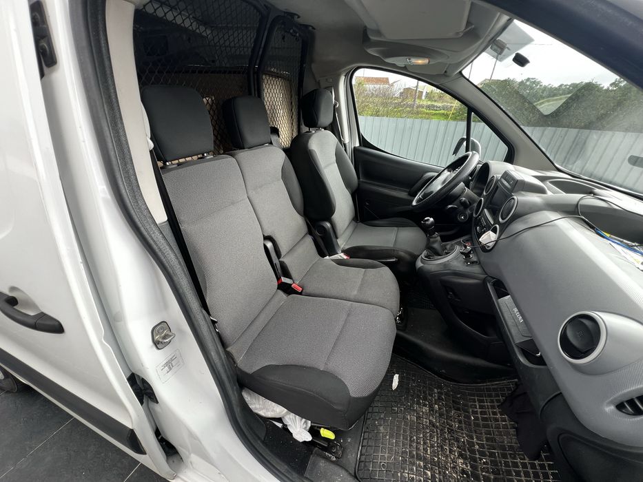 Peugeot Partner 1.6 BlueHDi Confort c/apenas 1 registo
