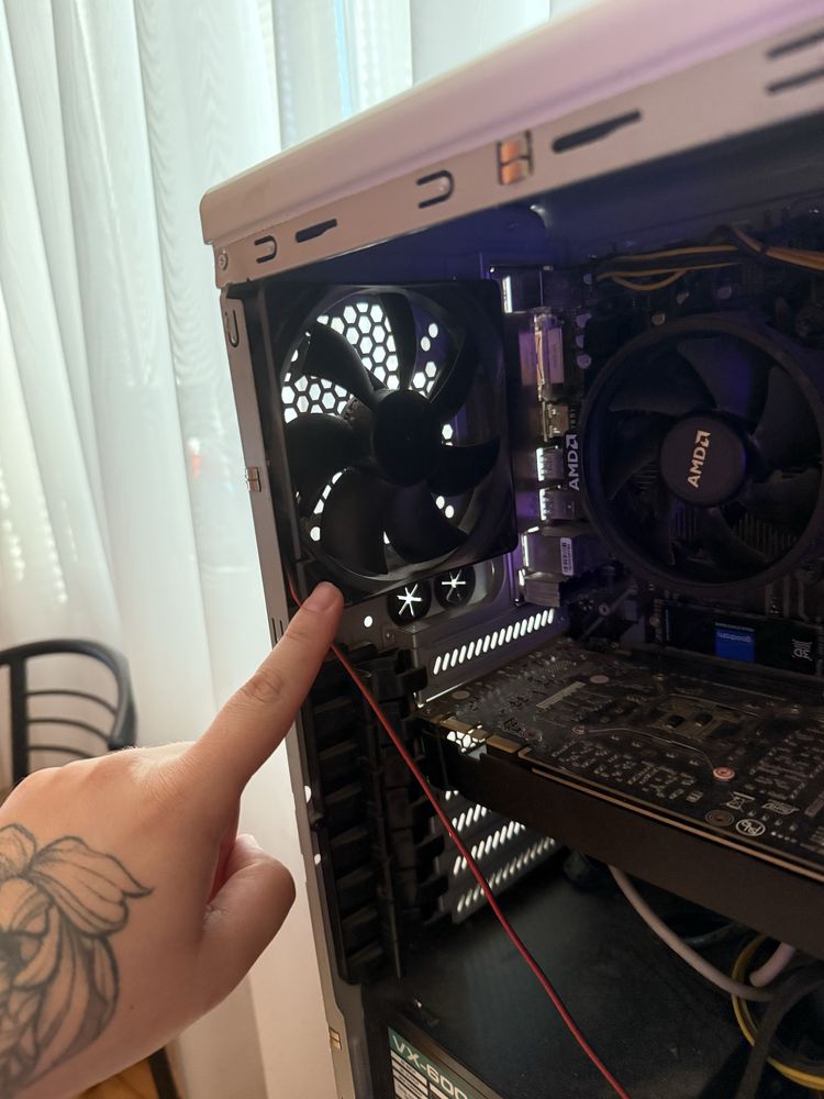 Ryzen 5 3600, gtx 1080 8gb, 16 RAM DDR4