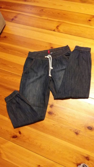 Spodnie jeansowe r.40-42 nowe